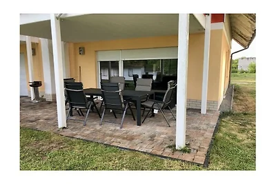 Tinla Komfortable Ferienresidenz