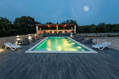 Apartments Karen - Two Bedroom Apartment with...