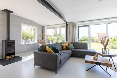 Ferienhaus mit überdachter Veranda und Sauna