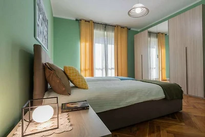 Wohnung in Torino mit Balkon und Parken