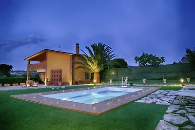 Villa con piscina privata, vicino al mare