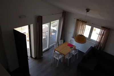 Modernes Ferienhaus mit Terrasse
