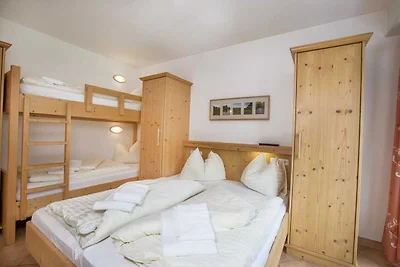 Chalet in Königsleiten nahe Zillertal Arena