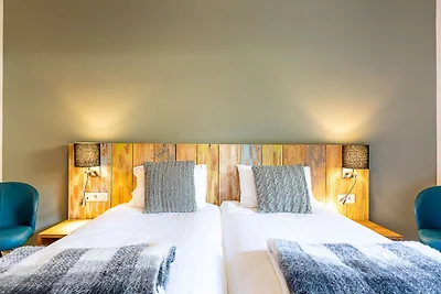 Chalet am Genfersee in den Alpen