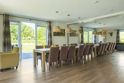 Luxuriöse Villa mit 6 Bädern in einem...