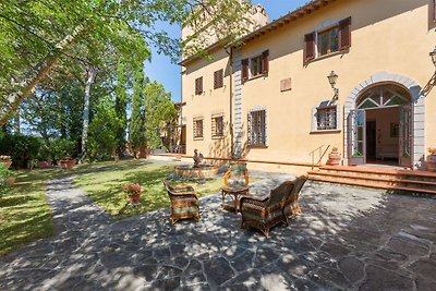 Geräumige Villa in Empoli mit Swimmingpool
