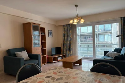 Moderne Unterkunft mit Balkon und Meerblick