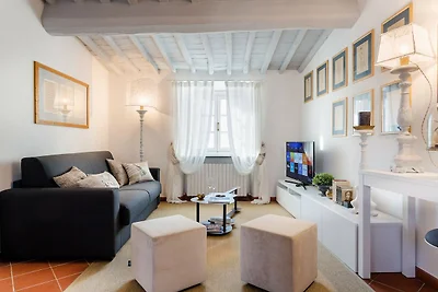Penthouse-Apartment mit privatem Garten