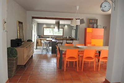 Spaziosa casa vacanze con piscina privata