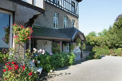Schönes klassisches Schloss mit privatem Pool
