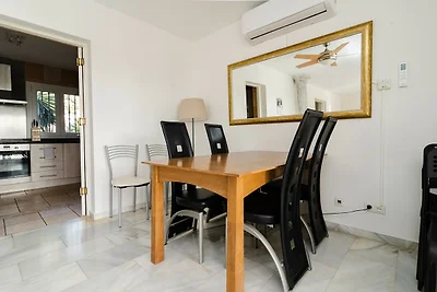 Premium-Villa mit Swimmingpool