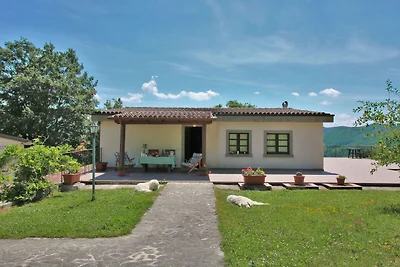 Bauernhaus in Apecchio mit Schwimmbad