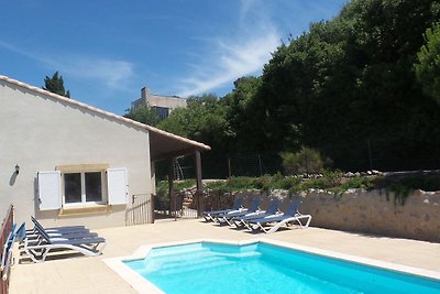 Moderne haustierfreundliche Villa in...