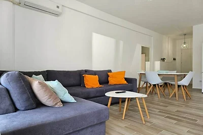 Elegante appartamento con vista panoramica