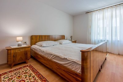 Schönes Haus mit Pool und Terrasse inmitten d...