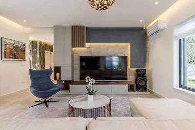 Three Bedroom Villa with Pool