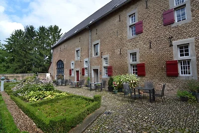Villa in Mesch mit Garten