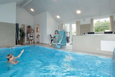18 Personen Ferienhaus in Tisvildeleje