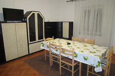Large house apartment with terrace and sea vi...
