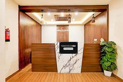 Stadthaus Oak Mahadevapura gegenüber Phoenix...