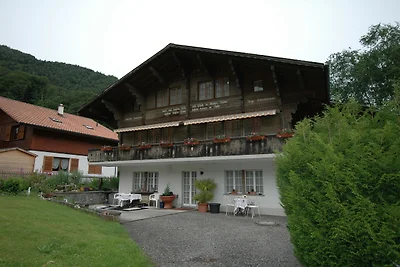 Ferienhaus in Wilderswil mit Garten