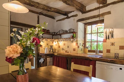 Bauernhaus mit Schwimmbad, Garten