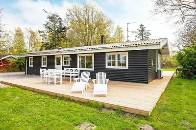8 Personen Ferienhaus in Knebel-By Traum