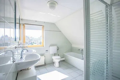 Comfortabele watervilla met eigen...
