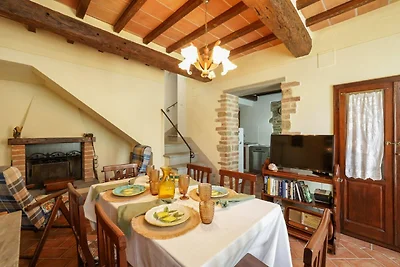 Boerderij in Cortona met Uitzicht op Zwembad