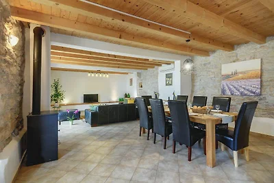 Villa à Batlug avec piscine privée