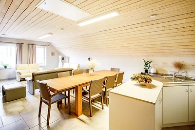 Gemütliches Ferienhaus mit Sauna in Zonnebeke
