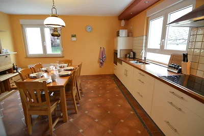 Freistehendes Ferienhaus in Stipshausen mit...
