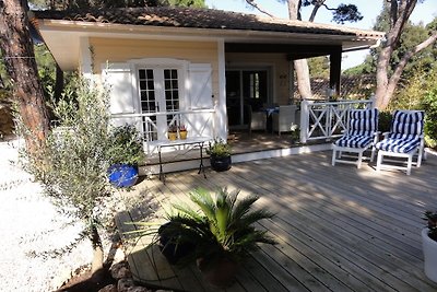 Chalet in Provence near the beaches of...