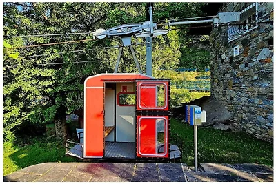 Casa Graa, Superiore