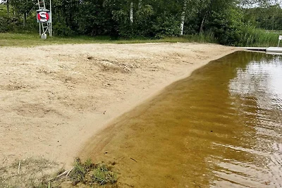4 esrellas case en SVÄNGSTA