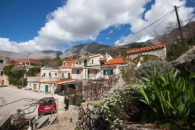 Gemütliches Ferienhaus in Podgora