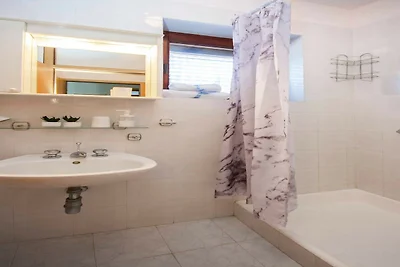 Przytulny apartament wakacyjny w Primosten