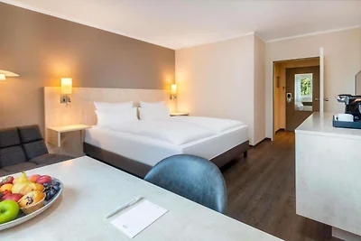 Sunday Hotel Bielefeld Standard King Zimmer
