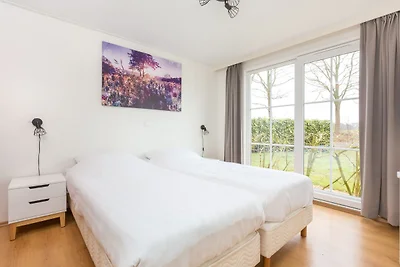 Komfortables Chalet mit Kombi-Mikrowelle, im ...