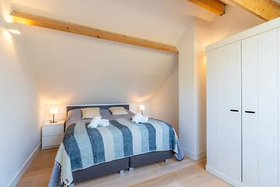 Luxuriöses Ferienhaus für 6 Personen am Waldr...