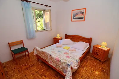 Apartment mit drei Schlafzimmern und Terrasse