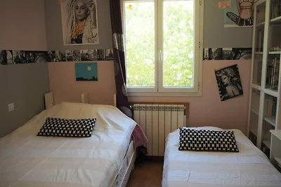 Charmantes Ferienhaus mit Garten und Privatpo...