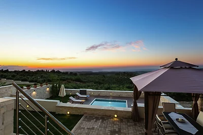 Villa in Arkadi mit Pool & Meer in der Nähe