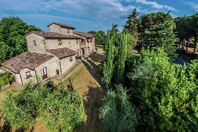 Bauernhaus mit Pool und privater Terrasse