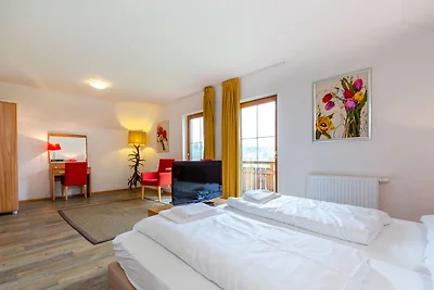 Luxuriöses Chalet in Obertraun mit Pool