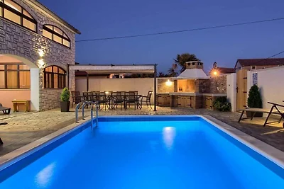 Dvori mit privaten Pool
