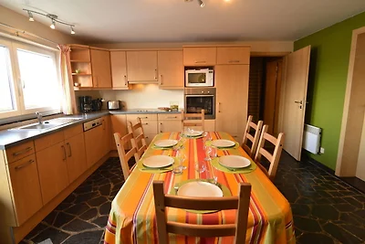 Geräumiges Ferienhaus in Malmedy mit Sauna