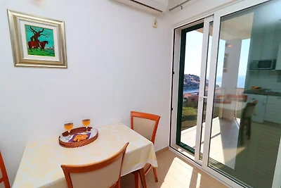 Charmantes Ferienhaus in Cara mit...