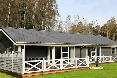 8 Personen Ferienhaus in Væggerløse-By Traum