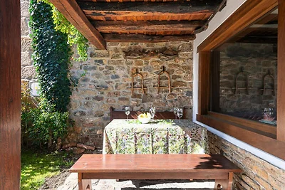 Casa a Liébana con vista sulle montagne